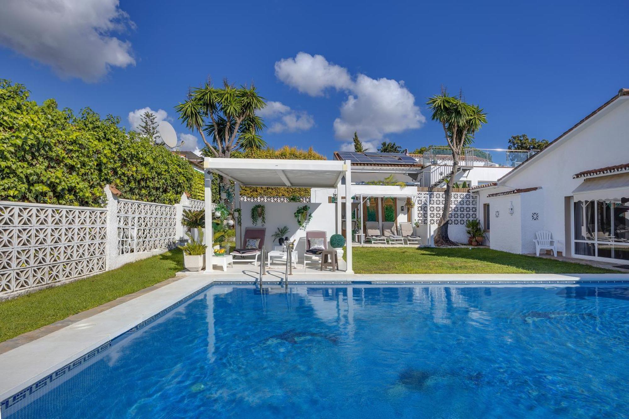 Villa Casacara Marbella Beachside Costabella -Spain 外观 照片