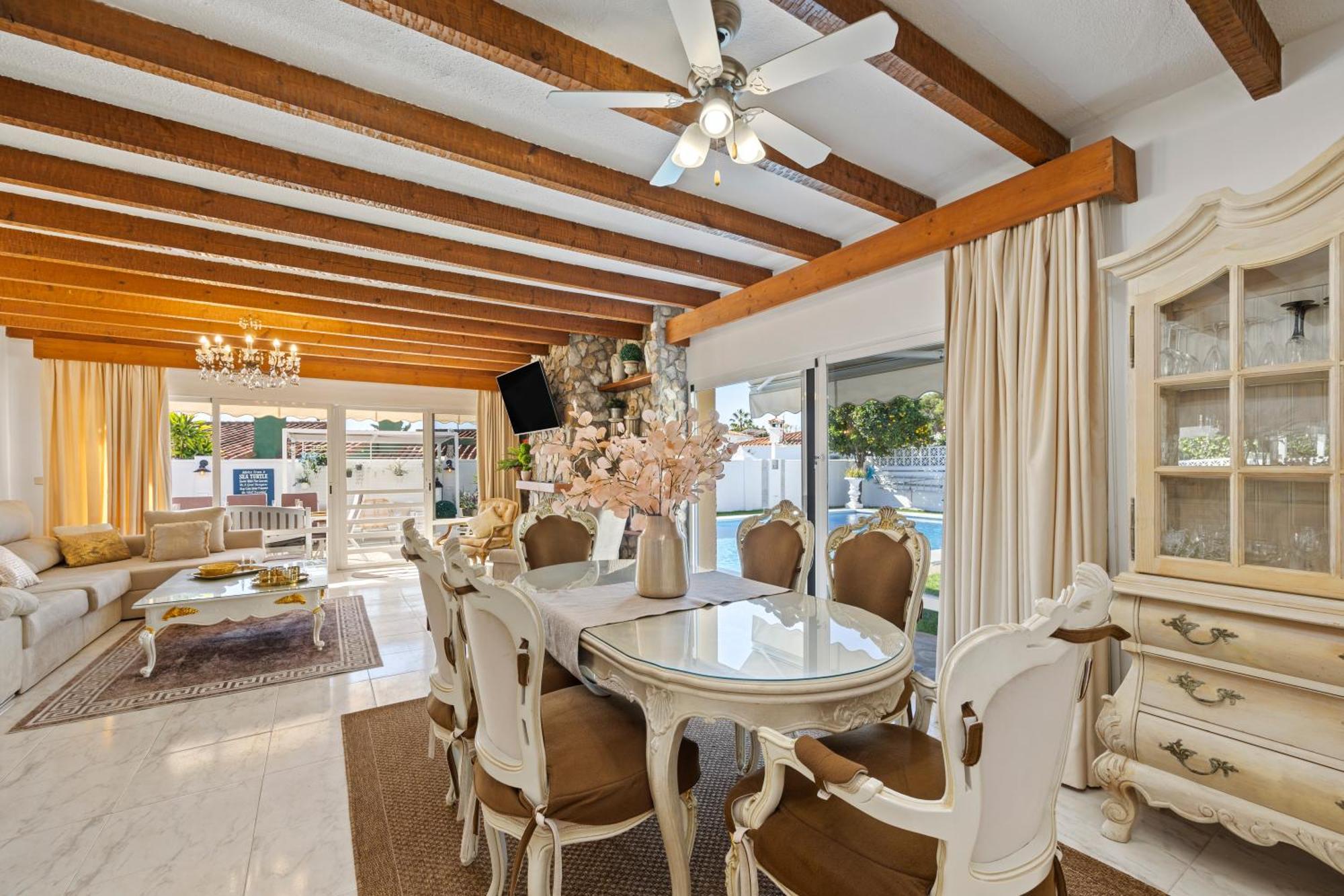 Villa Casacara Marbella Beachside Costabella -Spain 外观 照片