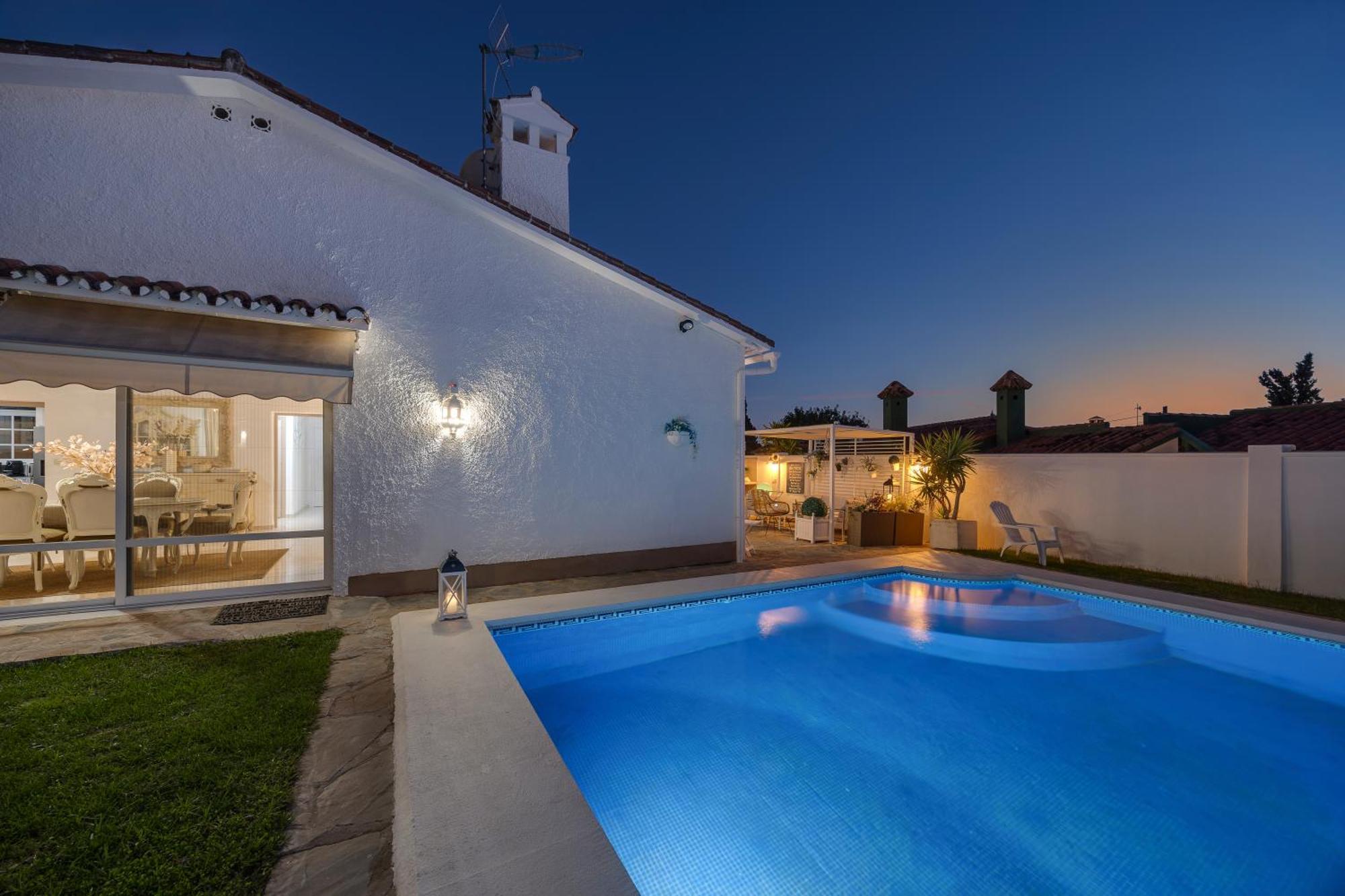 Villa Casacara Marbella Beachside Costabella -Spain 外观 照片