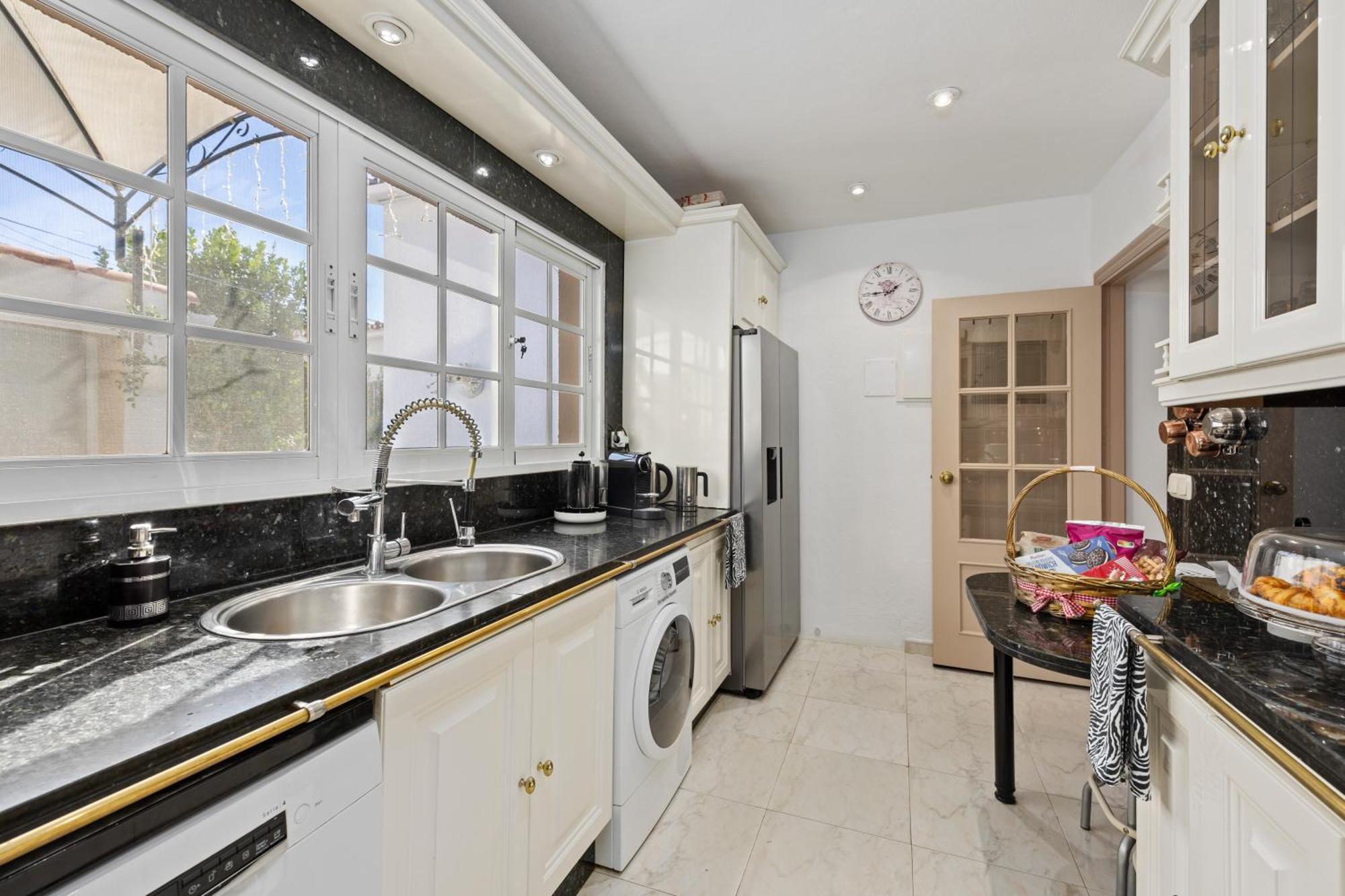 Villa Casacara Marbella Beachside Costabella -Spain 外观 照片
