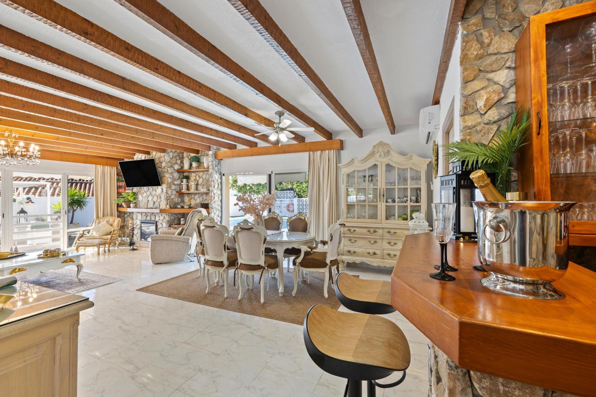 Villa Casacara Marbella Beachside Costabella -Spain 外观 照片